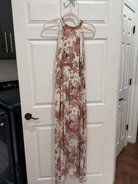 Magnolia Boutique Cream Floral Maxi Dress Size Medium